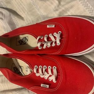 I’m selling a brand new pair of vans! Haven’t even been wore.